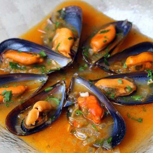 MEJILLONES A LA MARINERA